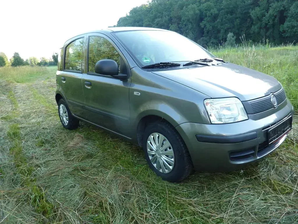 Gebraucht Fiat Panda Classica 69 PS (50 kW) 2012 Grau Kleinwagen