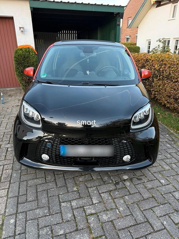 Schwarz Gebraucht 2020 Smart ForFour Electric Drive Kleinwagen | 8.850 € (Fairer Preis) - Bild 1/4