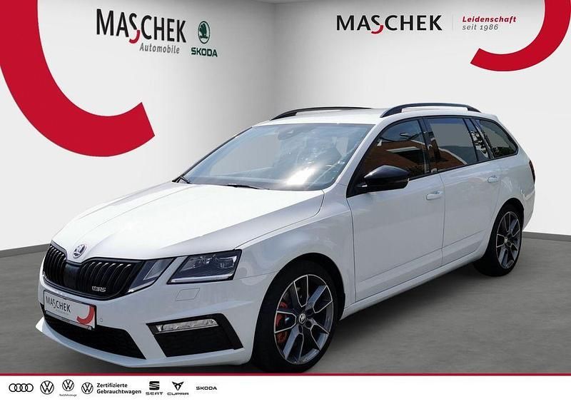 Weiss Gebraucht 2020 Skoda Octavia RS Limousine | 22.640 € (Superpreis) - Bild 1/4