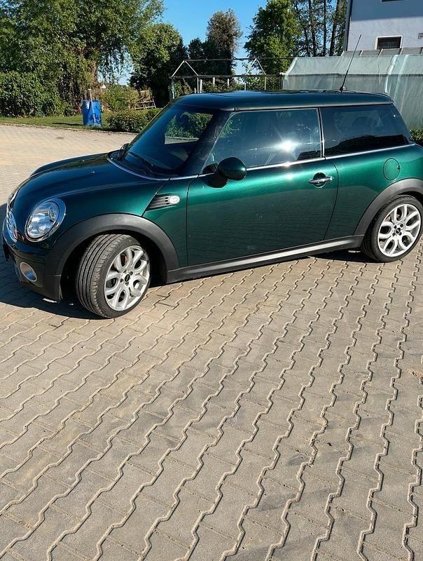 Usata Mini Cooper D 110 CV (80 kW) 2007 Verde Utilitaria