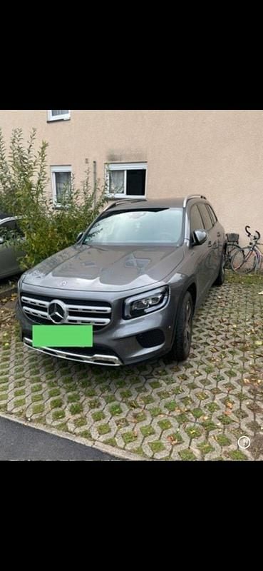 Gebraucht Mercedes GLB180 136 PS (100 kW) 2023 Grau SUV