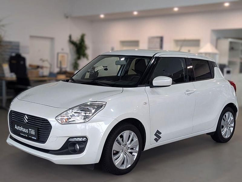 Weiß Gebraucht 2019 Suzuki Swift Comfort Limousine | 11.500 € (Fairer Preis) - Bild 1/4