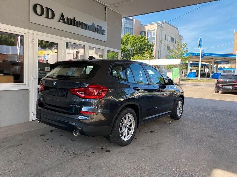 Gebraucht BMW X3 Advantage 184 PS (135 kW) 2021 Grau SUV