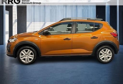 Gebraucht Dacia Sandero Essentiel 101 PS (74 kW) 2023 Orange Limousine