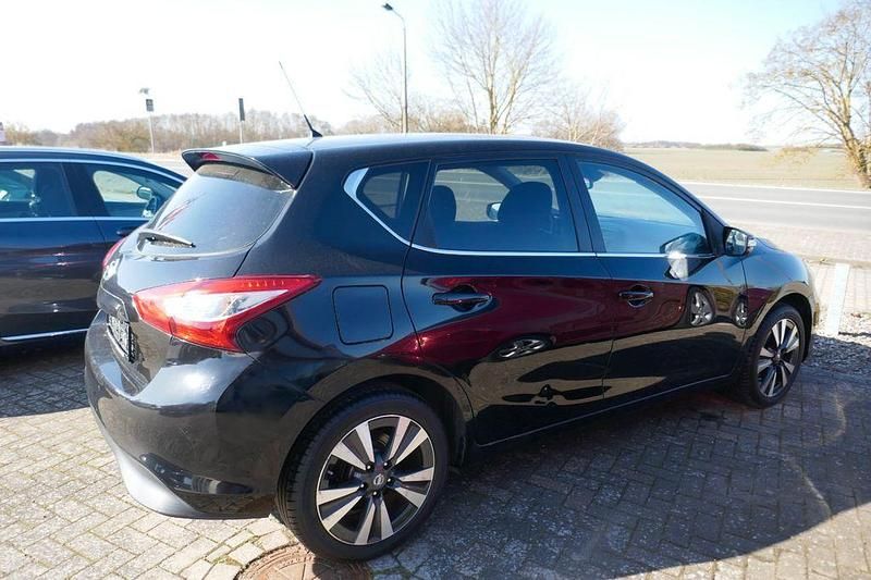 Gebraucht Nissan Pulsar Acenta 116 PS (85 kW) 2016 Schwarz Kleinwagen