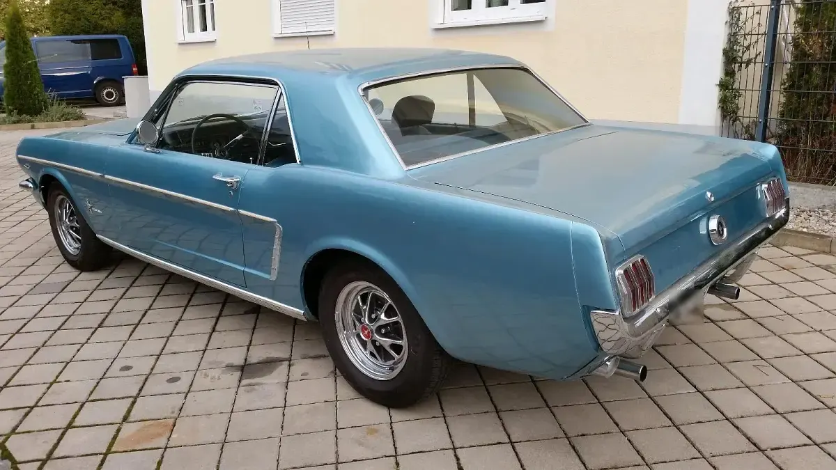 Gebraucht Ford V8 220 PS (161 kW) 1965 Blau Coupé