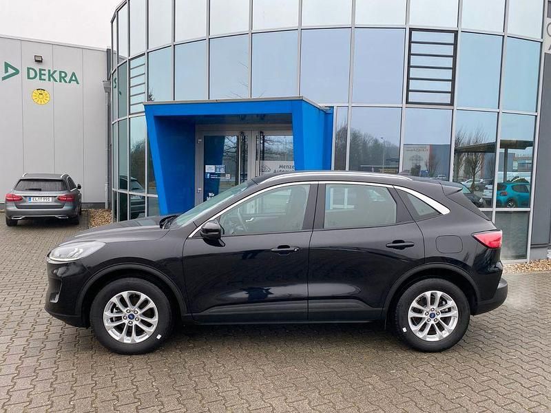 Gebraucht Ford Kuga Titanium 152 PS (111 kW) 2022 Schwarz SUV