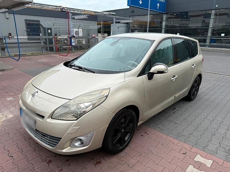 Gold Gebraucht 2010 Renault Scénic III Van / Kleinbus | 2.500 € - Bild 1/4