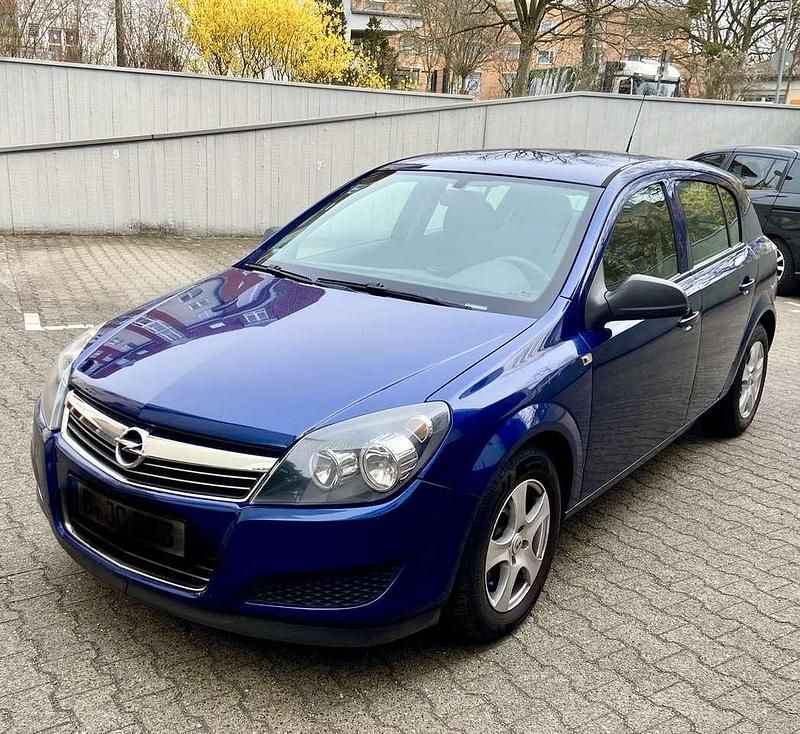 Gebraucht Opel Astra Edition 90 PS (66 kW) 2009 Blau Limousine