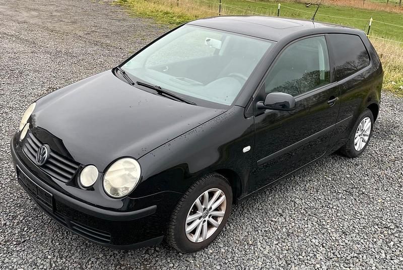 Gebraucht VW Polo 58 PS (42 kW) 2002 Schwarz Kleinwagen