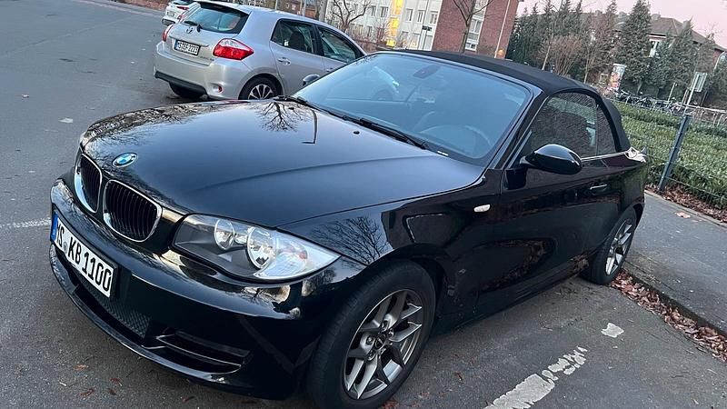 Gebraucht BMW 118 Cabriolet 143 PS (105 kW) 2009 Schwarz Cabrio
