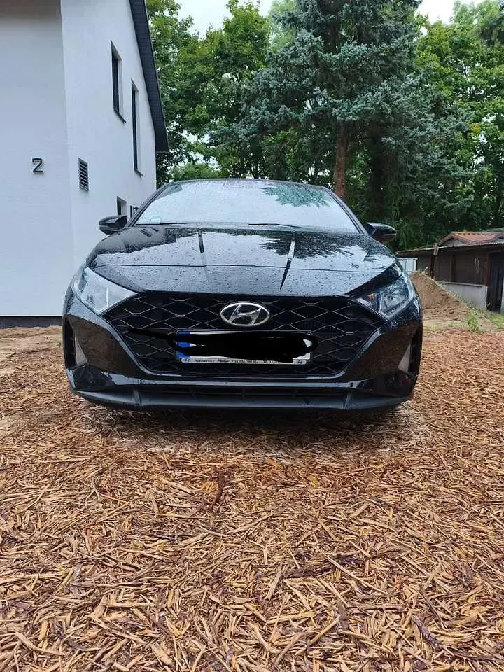 Gebraucht Hyundai i20 Edition 30 101 PS (74 kW) 2022 Schwarz Kleinwagen
