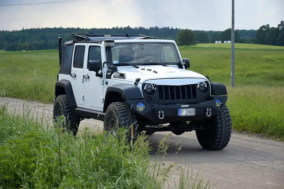 Gebraucht Jeep Wrangler Unlimited Rubicon 284 PS (208 kW) 2014 Weiß SUV