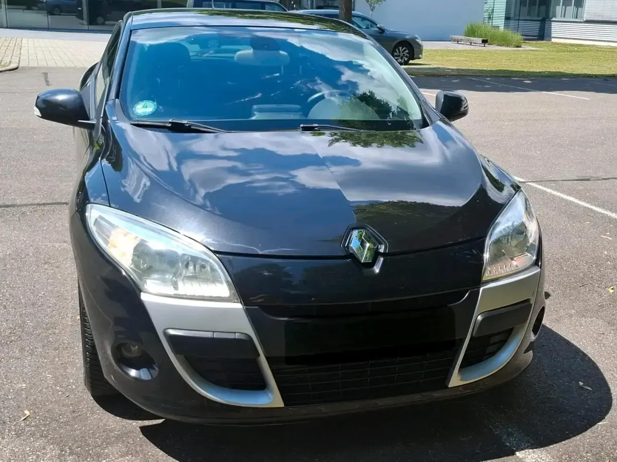 Gebraucht Renault Mégane Coupé 131 PS (96 kW) 2010 Schwarz Coupé