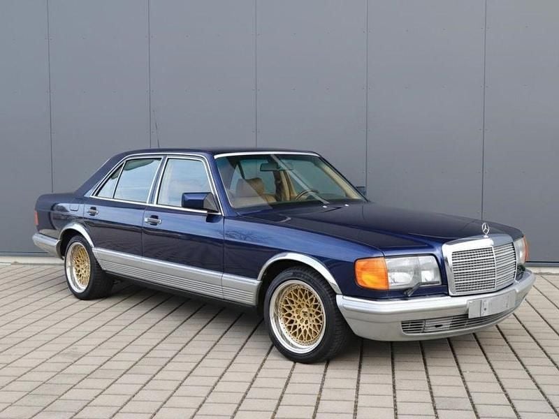 Gebraucht Mercedes E500 231 PS (169 kW) 1984 Blau Limousine