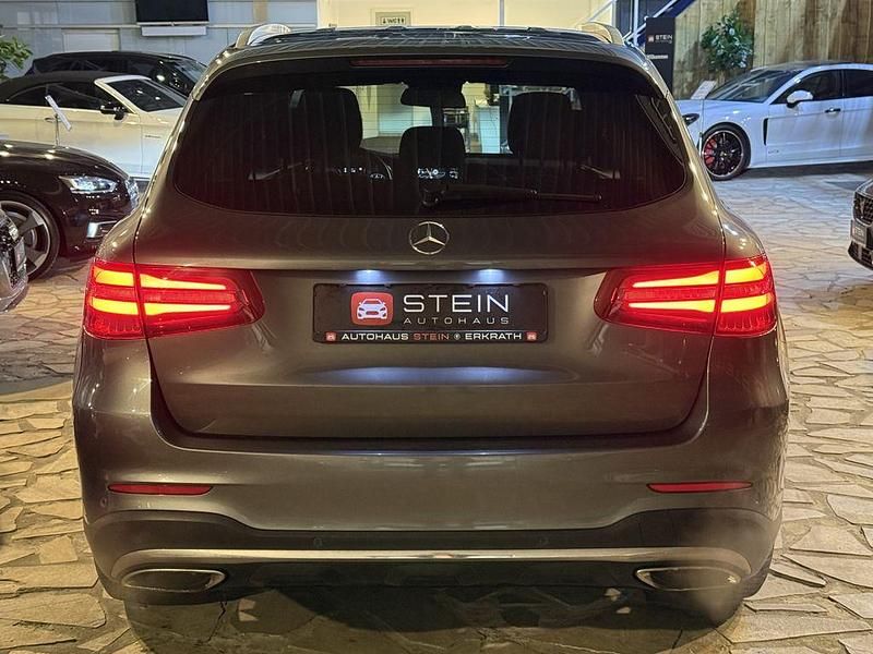 Gebraucht Mercedes GLC250 AMG 211 PS (155 kW) 2017 Grau SUV