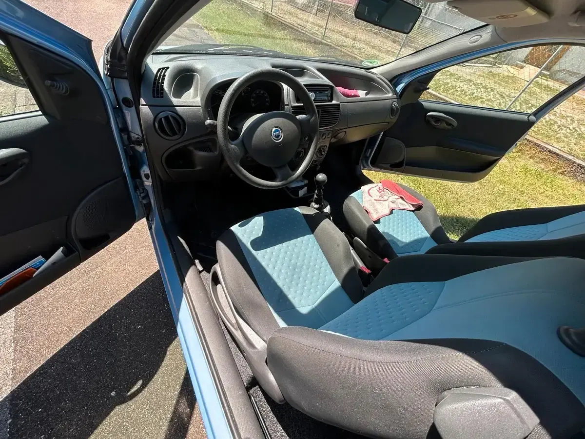 Gebraucht Fiat Punto 60 PS (44 kW) 2006 Blau Kleinwagen