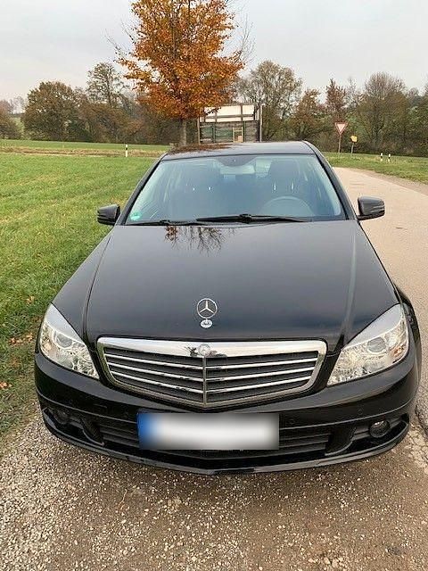 Gebraucht Mercedes C180 156 PS (114 kW) 2010 Schwarz Limousine