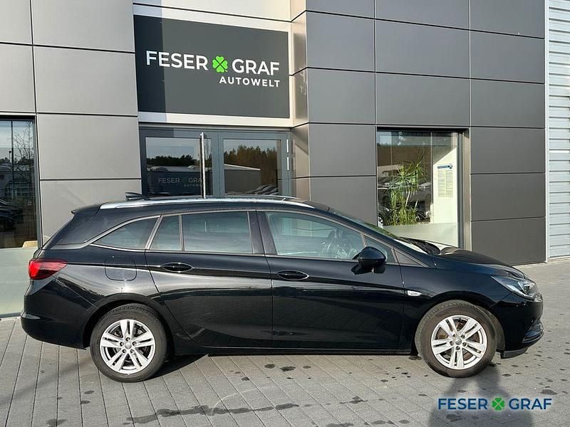 Gebraucht Opel Astra 125 PS (91 kW) 2018 Onxy schwarz Kombi