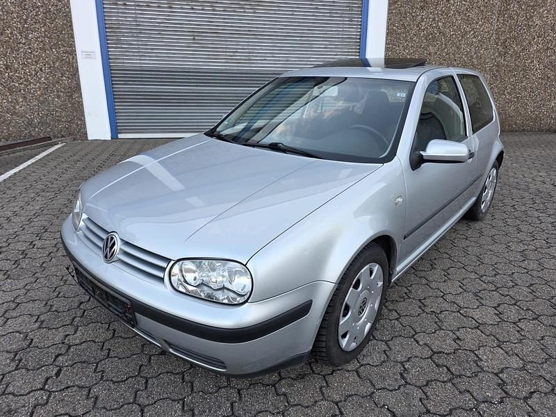 Gebraucht VW Golf IV 75 PS (55 kW) 2001 Silber Kleinwagen