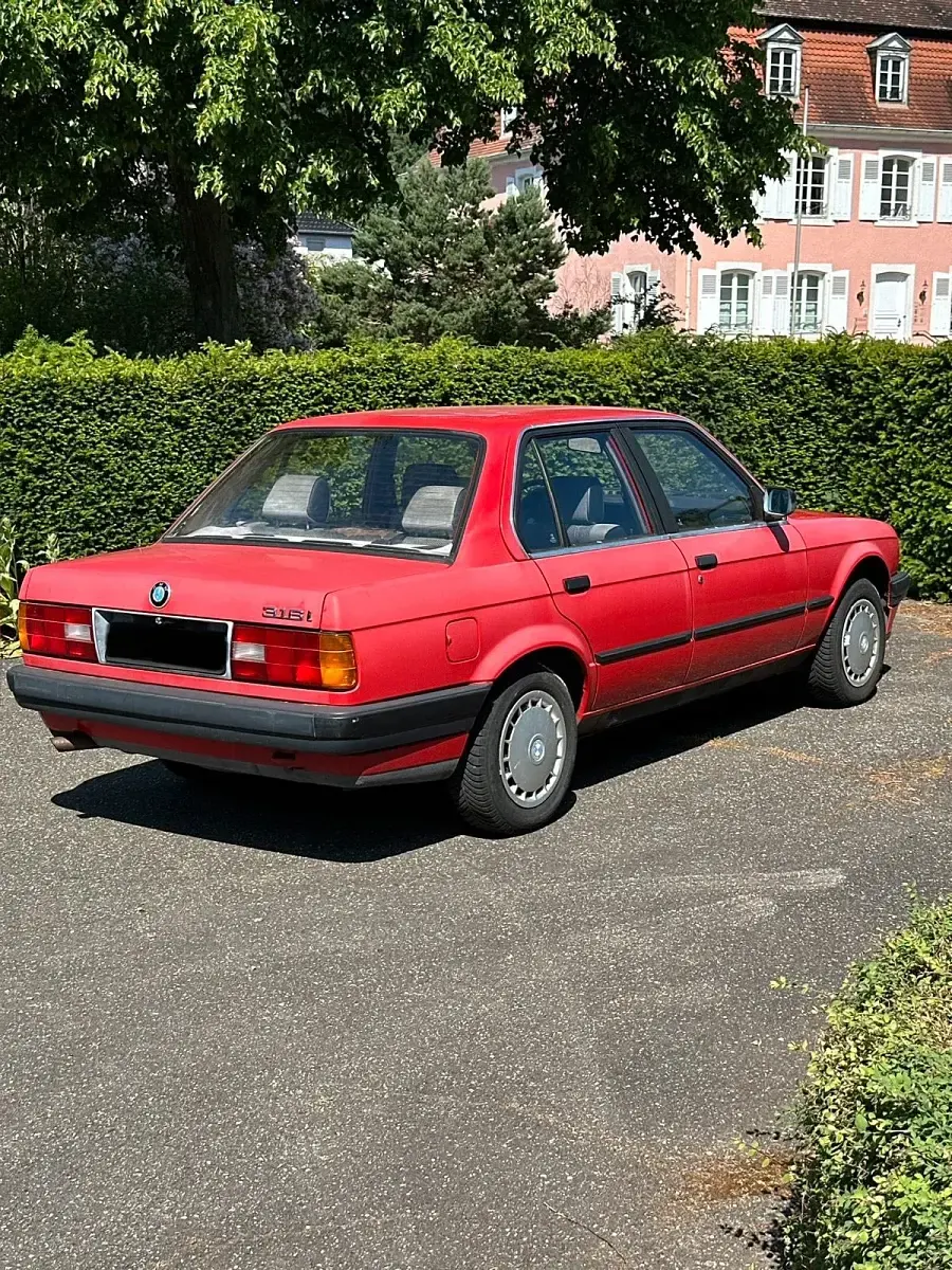 Gebraucht BMW 316 Basis 102 PS (75 kW) 1989 Rot Limousine