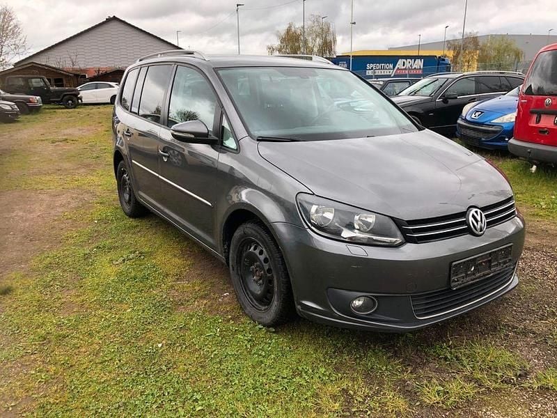 Gebraucht VW Touran Highline 177 PS (130 kW) 2014 Grau Van / Kleinbus