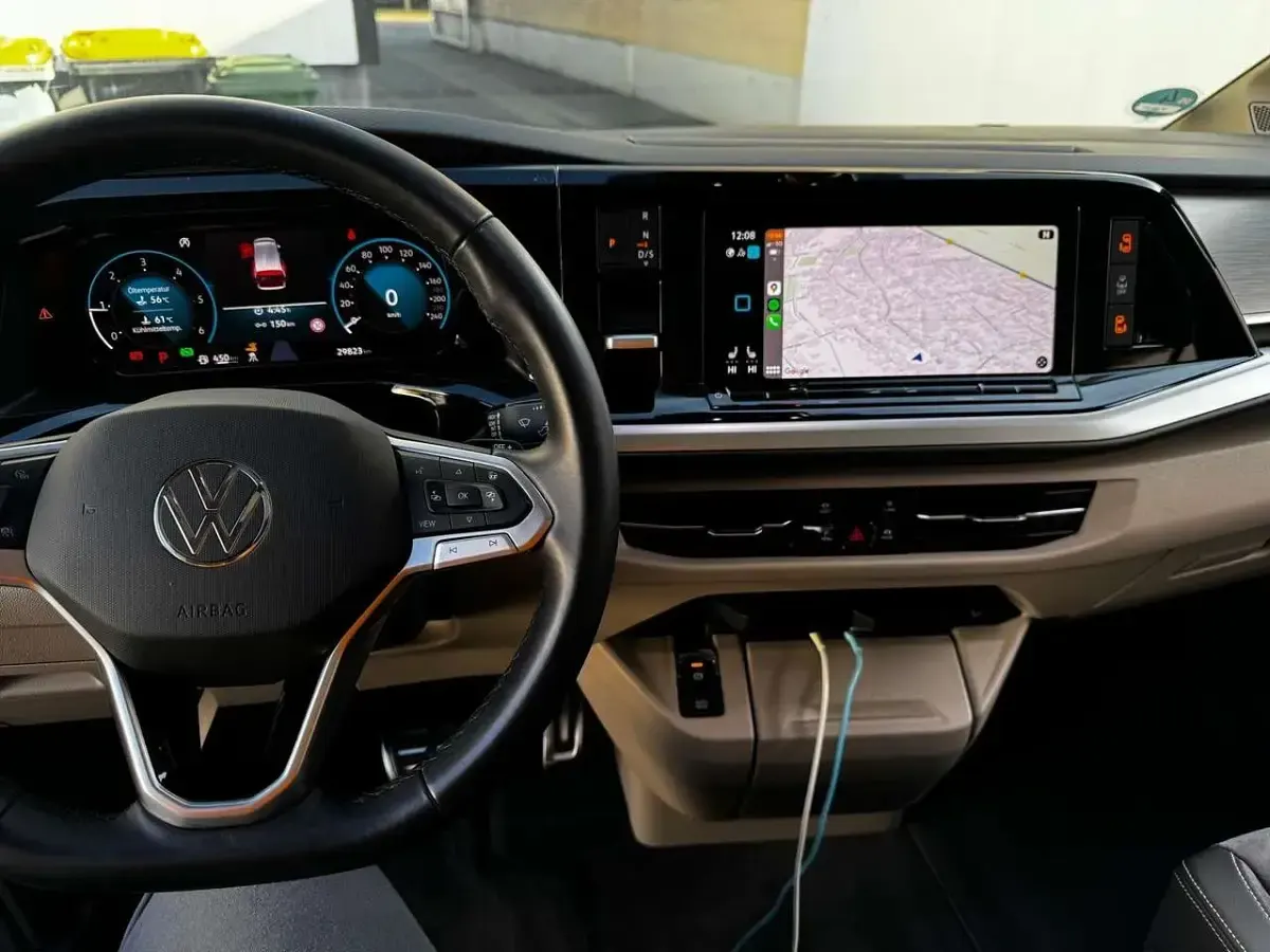 Gebraucht VW Multivan 150 PS (110 kW) 2023 Van / Kleinbus
