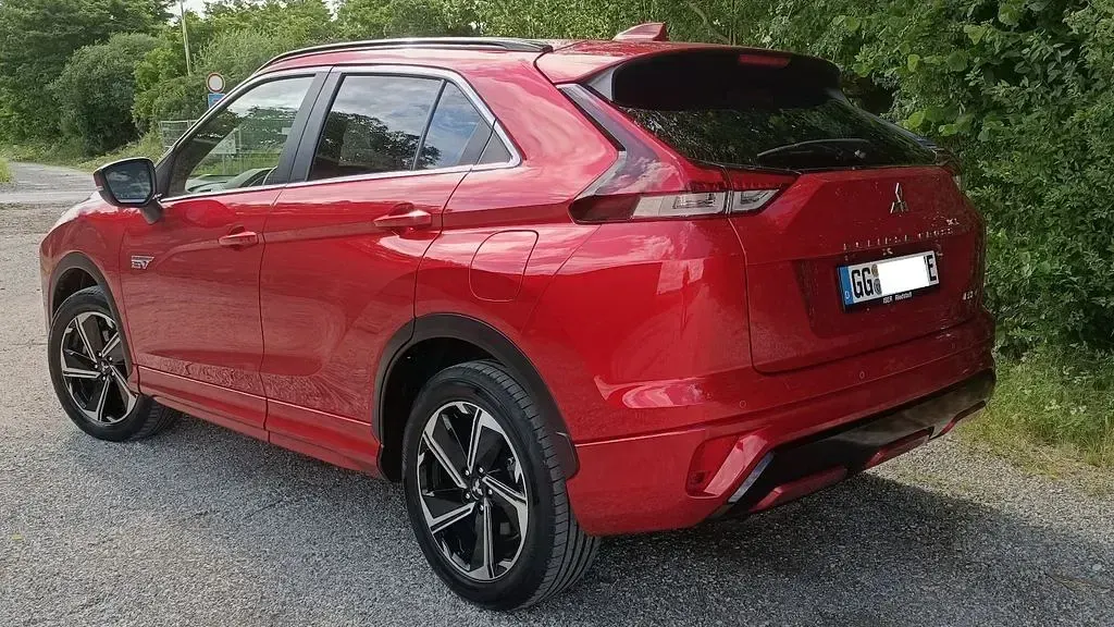 Gebraucht Mitsubishi Eclipse Cross Select 188 PS (138 kW) 2022 Rot SUV