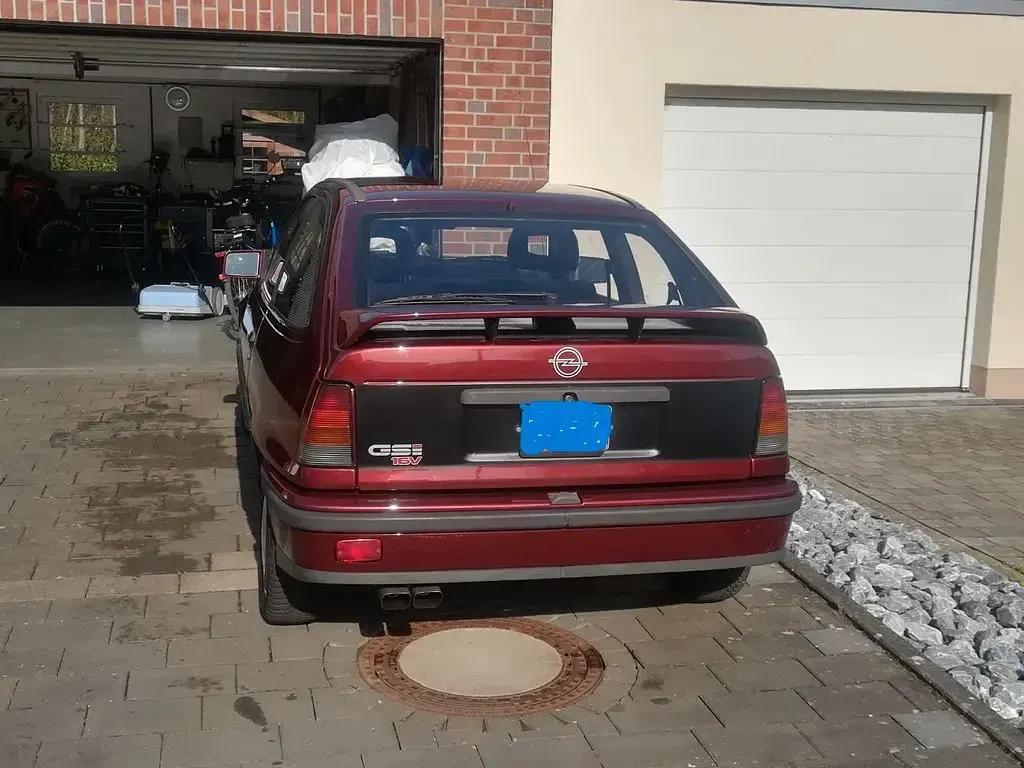 Gebraucht Opel Kadett 150 PS (110 kW) 1990 Rot Kleinwagen