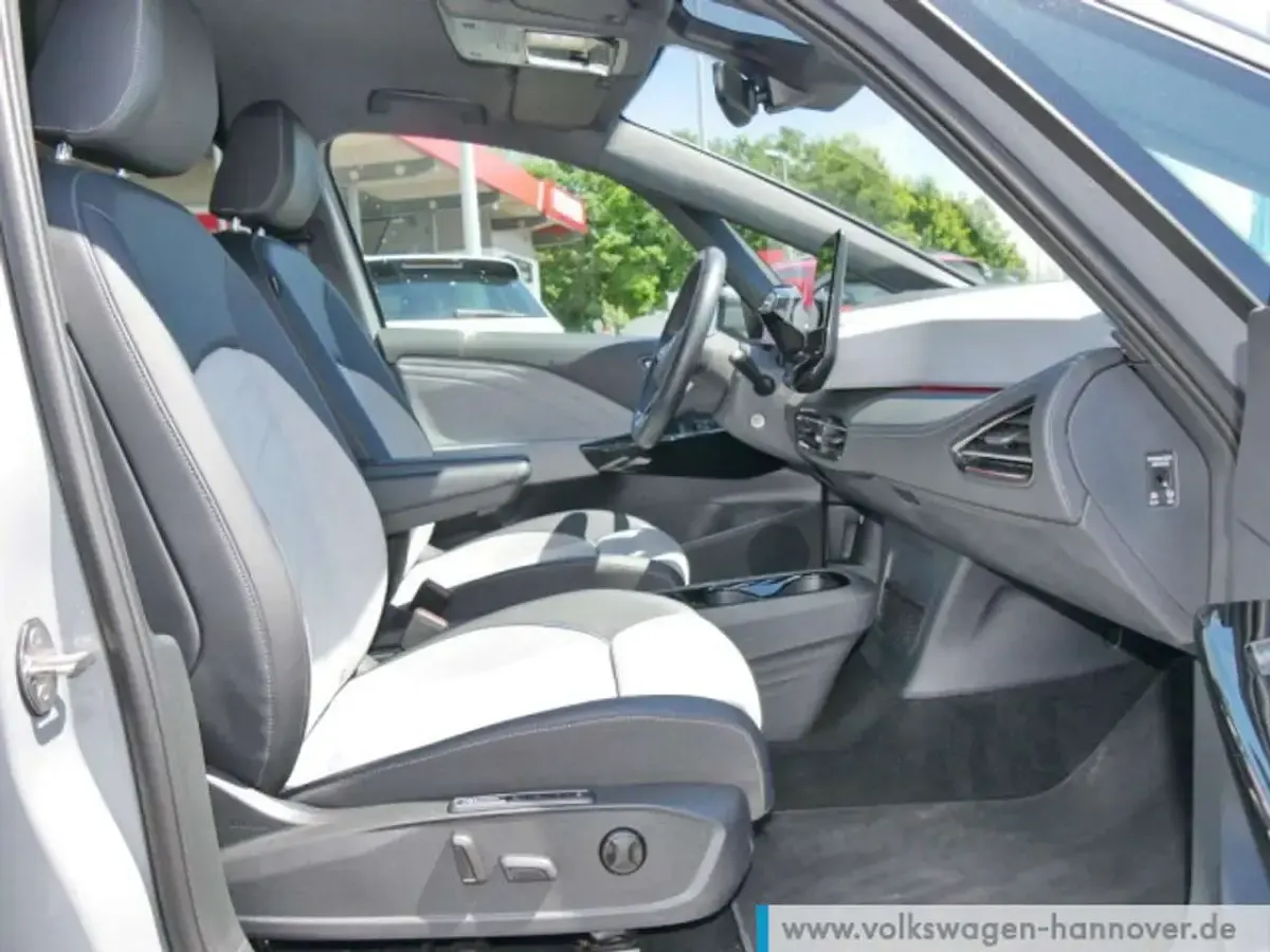 Gebraucht VW ID.3 Pro 150 kW (204 PS) 2024 Grau Kleinwagen