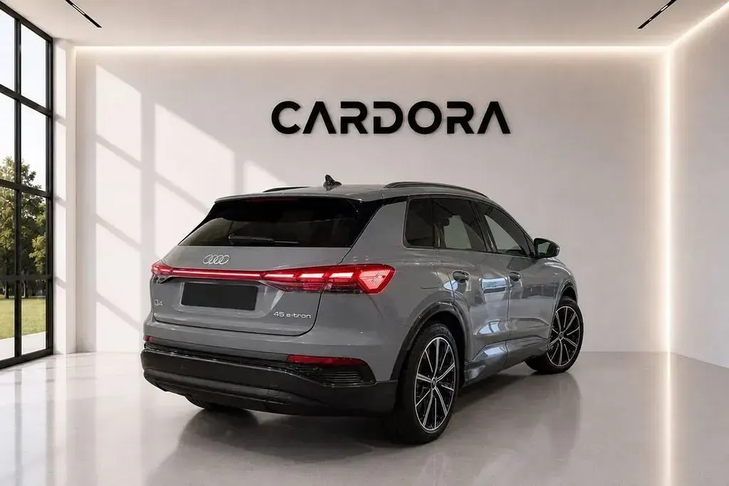 Gebraucht Audi Q4 e-tron S-Line 210 kW (286 PS) 2024 Grau SUV