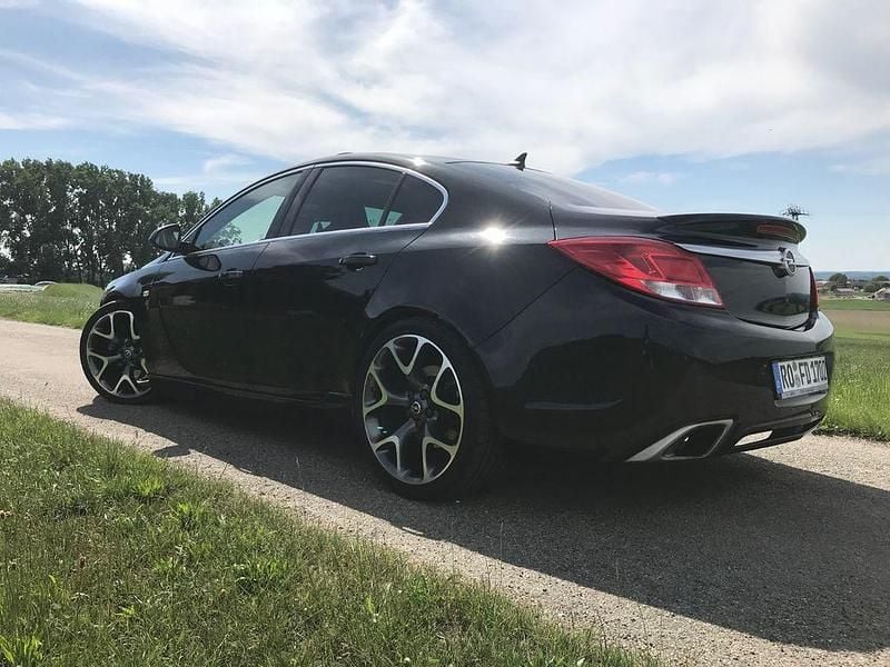 Gebraucht Opel Insignia OPC 325 PS (239 kW) 2011 Schwarz Limousine