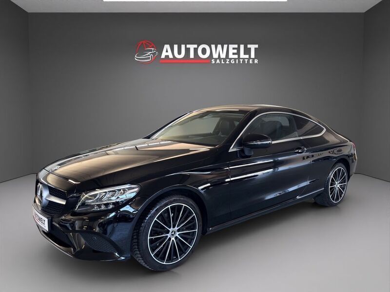 Schwarz Gebraucht 2020 Mercedes C180 Coupé | 25.400 € (Superpreis) - Bild 1/4