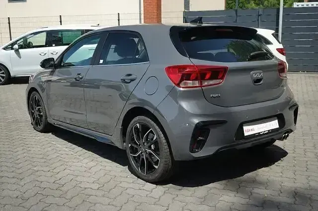 Gebraucht Kia Rio GT-Line 120 PS (88 kW) 2023 Perennialgraumet. Kleinwagen