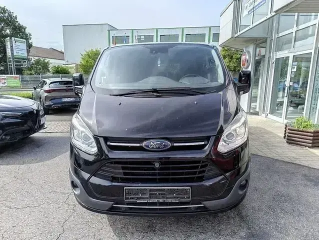 Gebraucht Ford Tourneo Titanium 170 PS (125 kW) 2017 Schwarz Van / Kleinbus