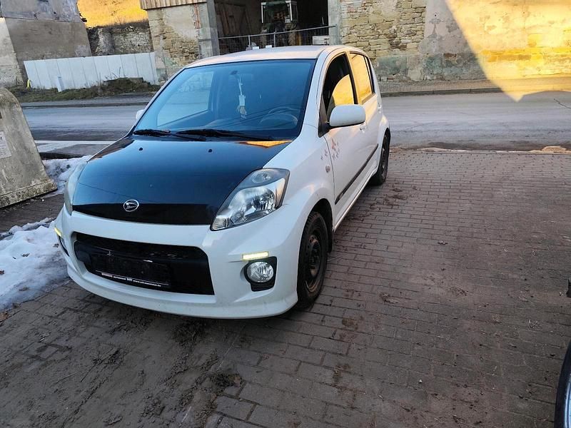 Gebraucht 2009 Daihatsu Sirion Kleinwagen | 890 € (Superpreis) - Bild 1/4