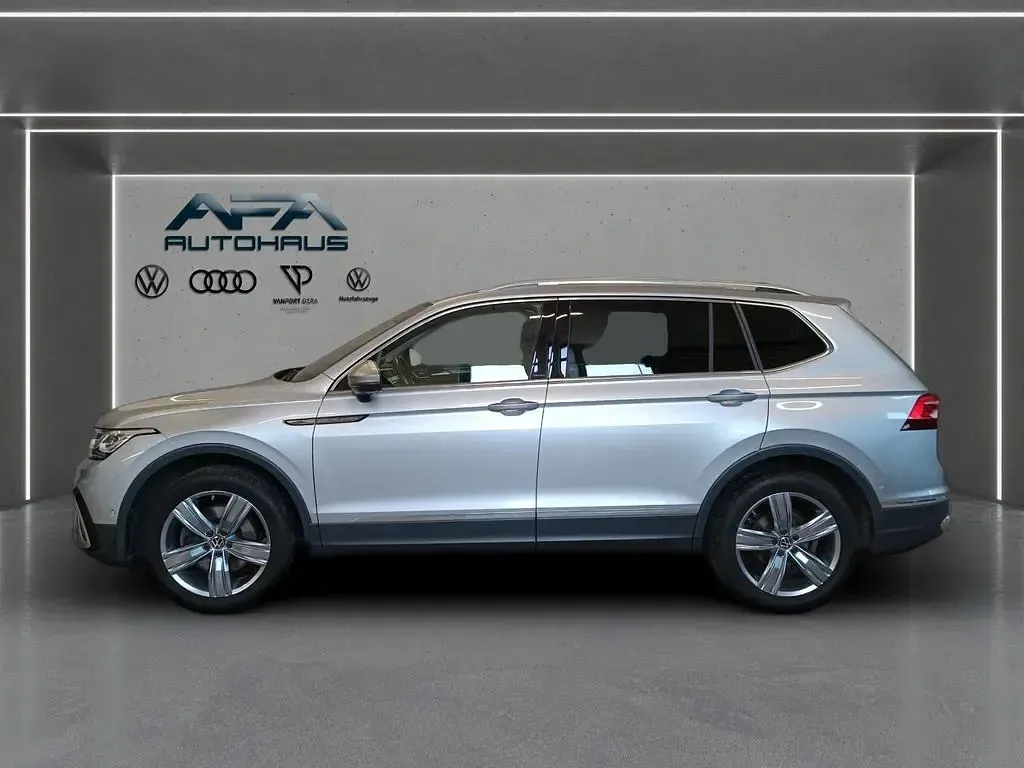 Gebraucht VW Tiguan Allspace Elegance 200 PS (147 kW) 2023 Silber SUV