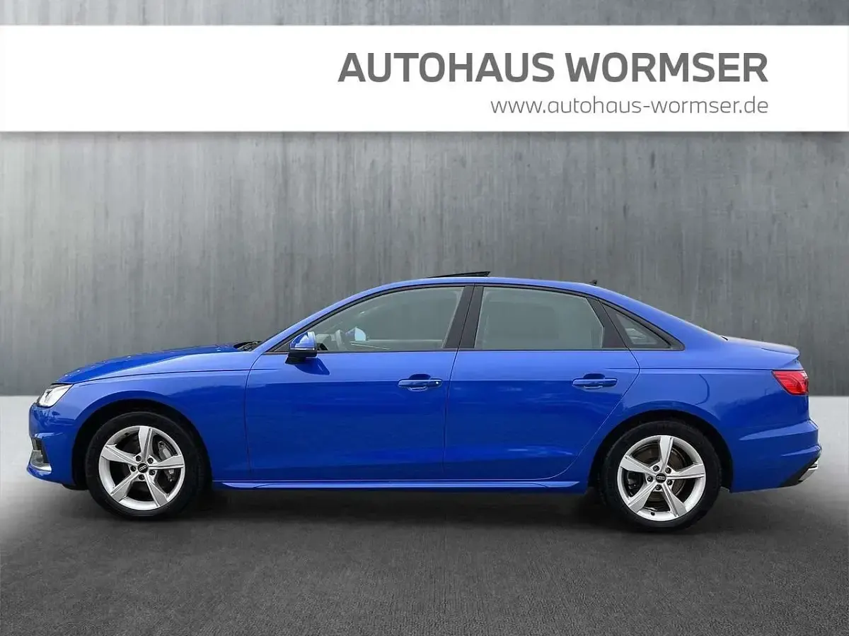 Gebraucht Audi A4 Sport 204 PS (150 kW) 2023 Blau Limousine