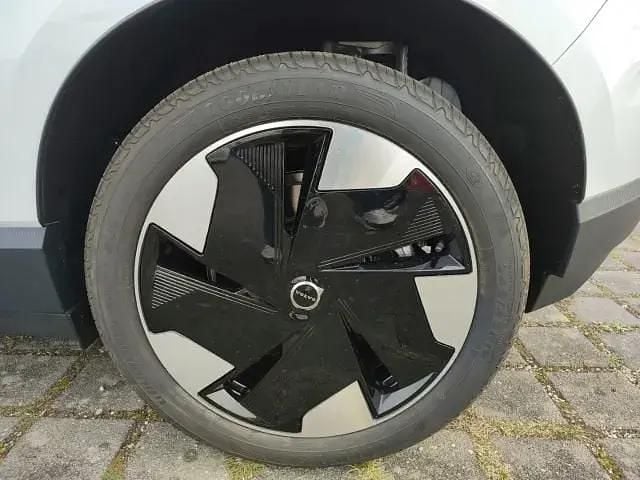 Gebraucht Volvo EX30 Plus 200 kW (272 PS) 2025 Weiss SUV