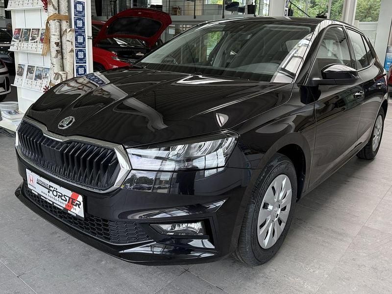 Neu Skoda Fabia Selection 95 PS (69 kW) 2025 Schwarz Kleinwagen