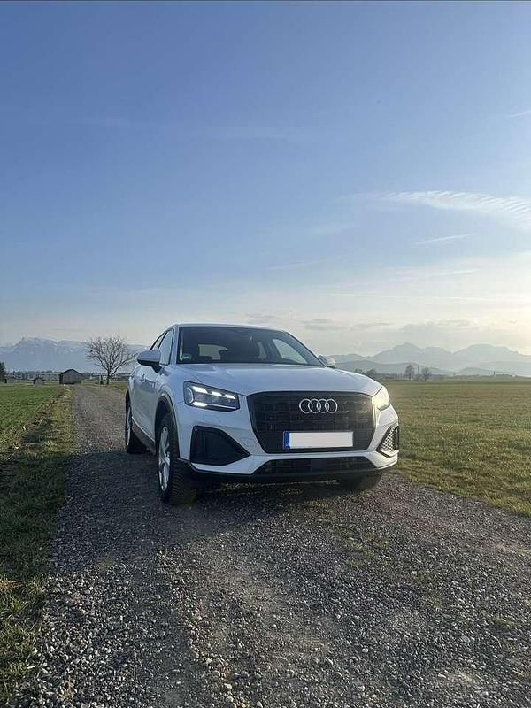 Gebraucht Audi Q2 Advanced 116 PS (85 kW) 2024 Weiß SUV