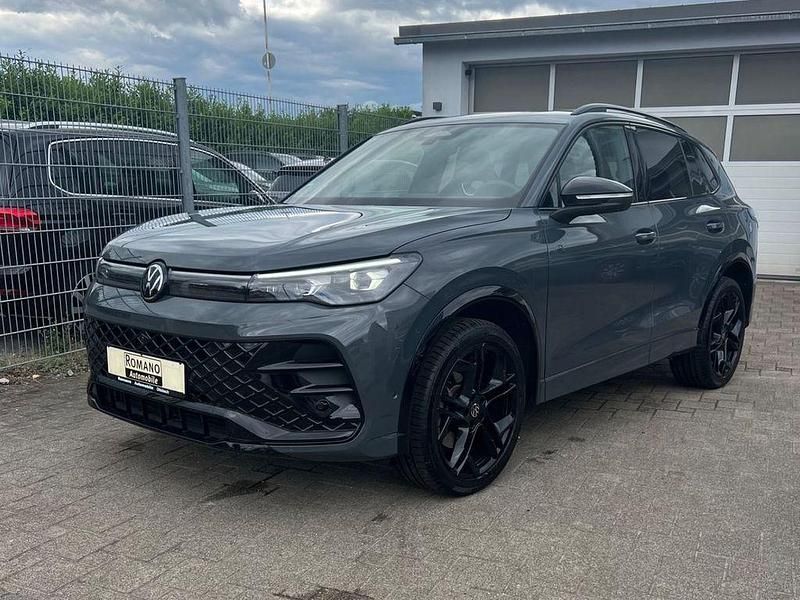 Weiß Gebraucht 2024 VW Tiguan R-line SUV | 45.450 € (Fairer Preis) - Bild 1/4