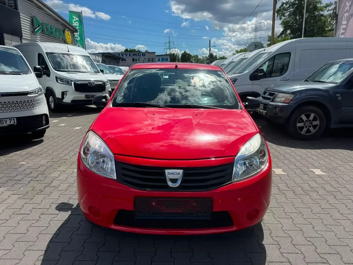 Gebraucht Dacia Sandero Ambiance 75 PS (55 kW) 2009 Rot Limousine