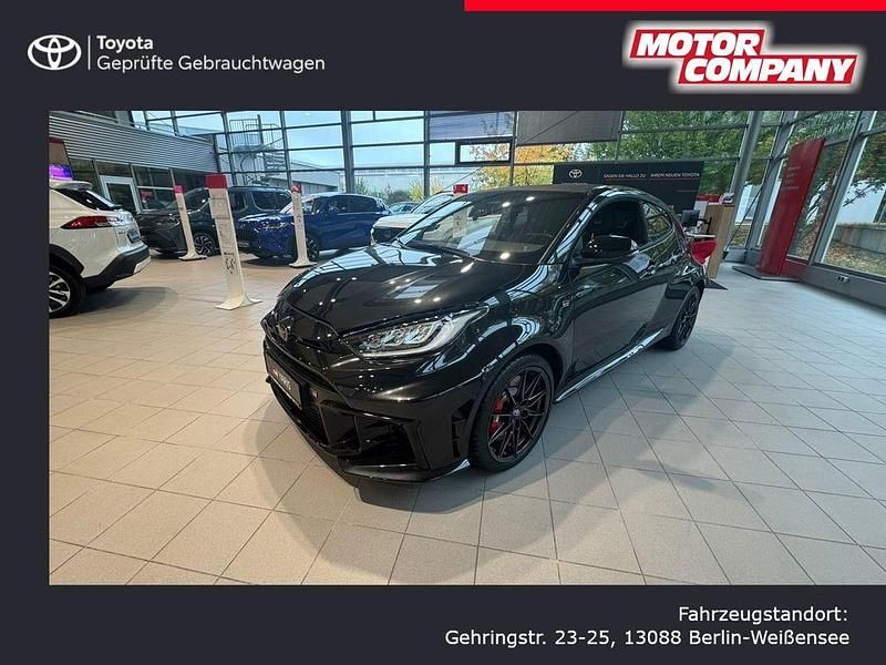 Schwarz Neu 2025 Toyota Yaris | 57.350 € (Teuer) - Bild 1/4