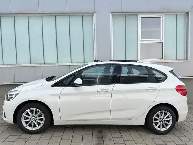 Gebraucht BMW 218 Advantage 150 PS (110 kW) 2017 Weiß Van / Kleinbus