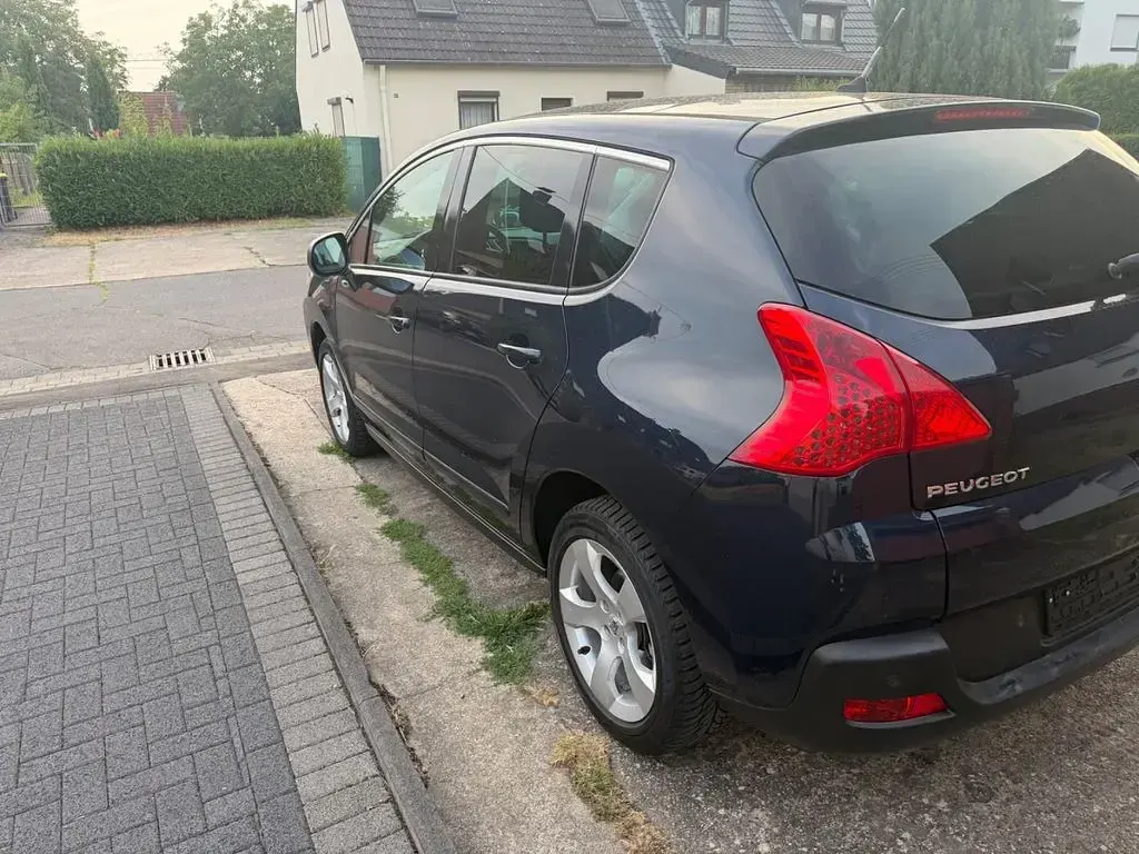 Gebraucht Peugeot 3008 Premium 156 PS (114 kW) 2010 Blau Kombi