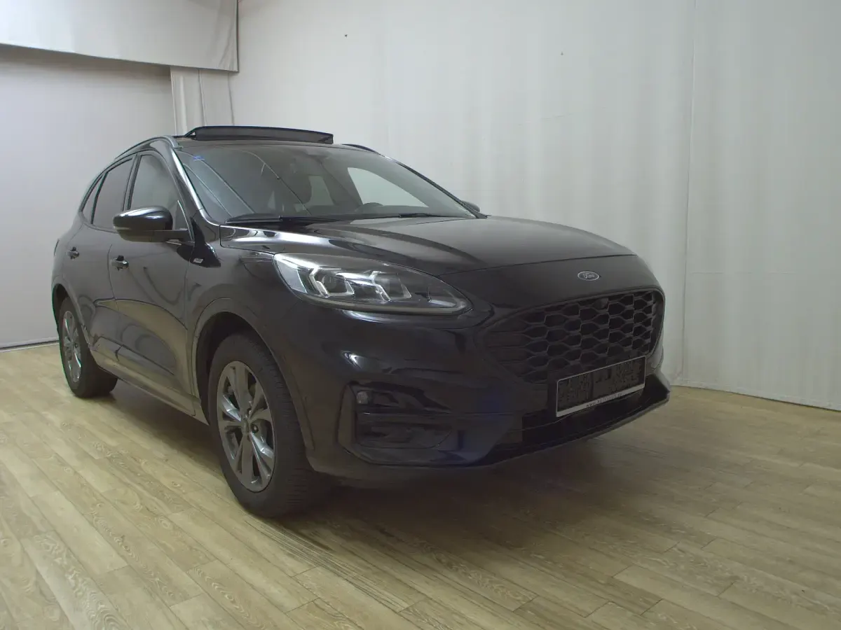 Gebraucht Ford Kuga ST-Line 190 PS (139 kW) 2021 Schwarz SUV