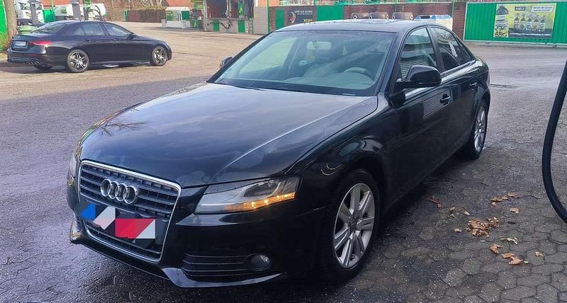 Gebraucht Audi A4 Attraction 211 PS (155 kW) 2009 Schwarz Limousine