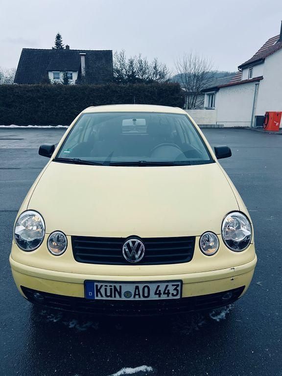 Gebraucht VW Polo 75 PS (55 kW) 2003 Gelb Limousine