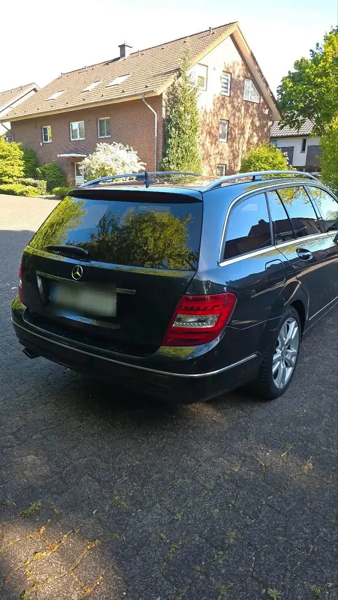 Gebraucht Mercedes C250 204 PS (150 kW) 2011 Kombi
